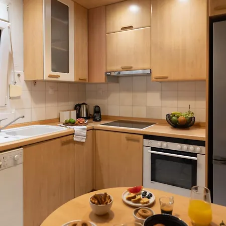 New Stylish 2bd, Balcony *