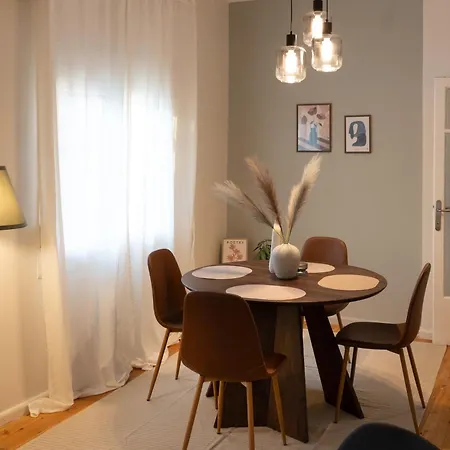 Apartment New Stylish 2bd, Balcony