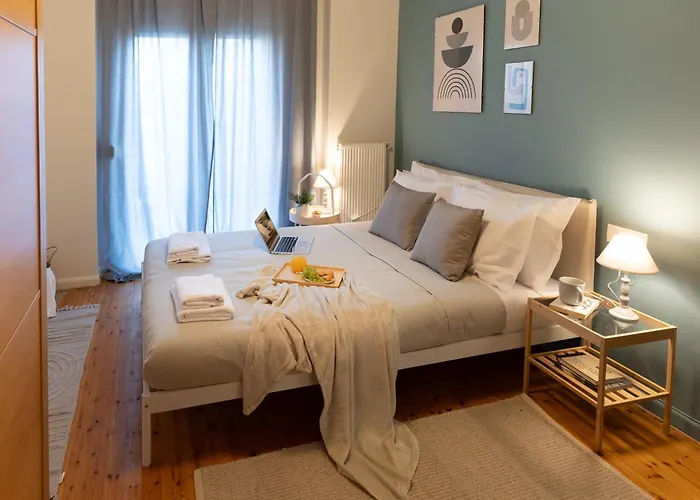 New Stylish 2bd, Balcony